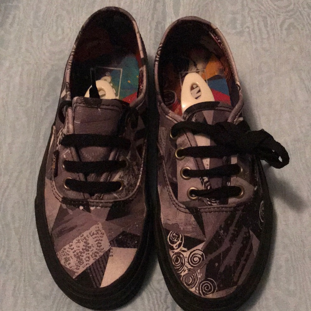 Vans off the wall shoe